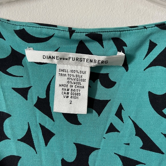 Cute blue dress - Picture 2 of 2